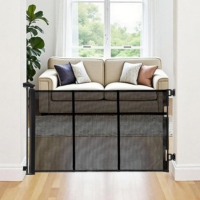 VEVOR Retractable Baby Gate, Extends to 122 inch Extra Wide, 31.3 inch Tall, with Reinforced Fiberglass Strips, Avoids Crawling Through, Mesh Dog Gate for Decks, Doorways, Garages, Indoor, Black
