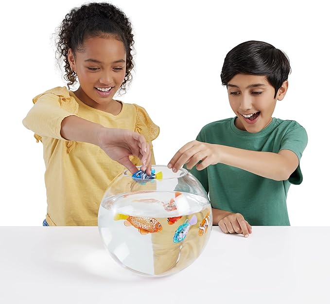 Robo Alive Robo Fish Robotic Swimming Fish (Blue + Red) by ZURU Water Activated, Changes Color, Comes with Batteries, Amazon Exclusive (2 Pack) Series 3