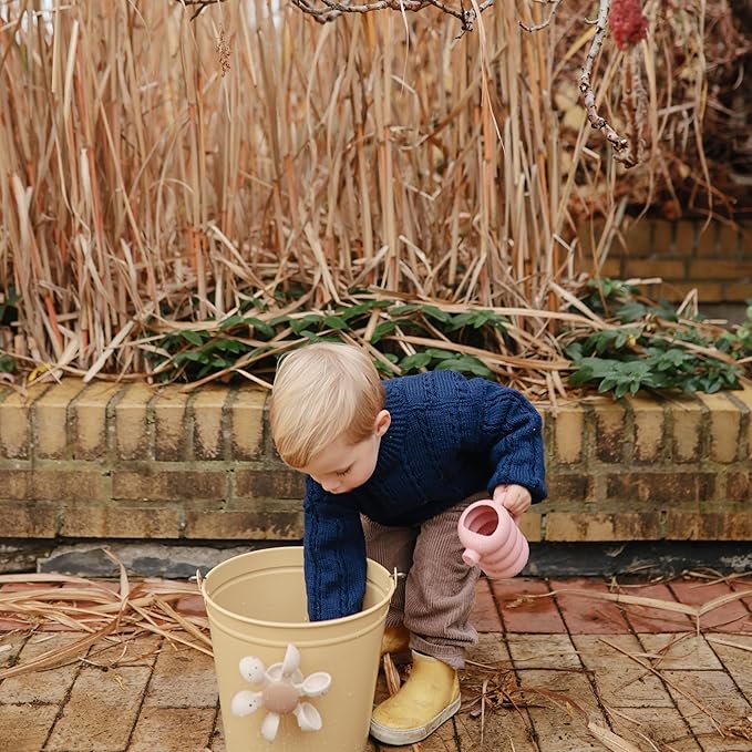 mushie Silicone Watering Can | Bath and Outdoor Play for Toddlers 10 Months+ (French Blue)