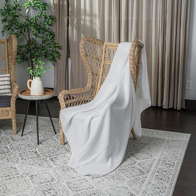 Comfy Cubs Waffle Blanket Twin, 90" x 66" - 100% Cotton Lightweight Breathable Bed Blanket - Soft Textured Thermal Weave for All Seasons – Decorative Cozy Layer for Couch, Sofa, or Bed - White