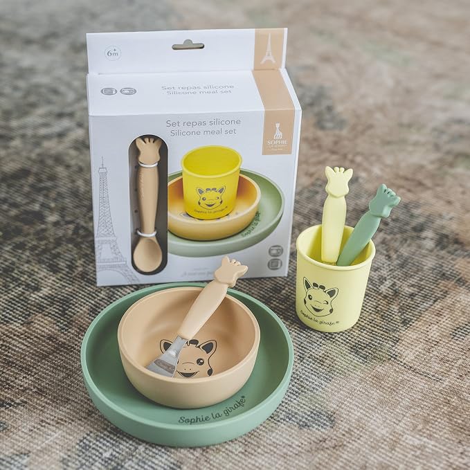 Sophie la girafe Silicone Baby Feeding Set, Includes Plate, Bowl, Cup, and Spoon, Dishwasher and Microwave Safe